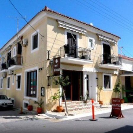 Albatros Hotel 迈索尼 外观 照片